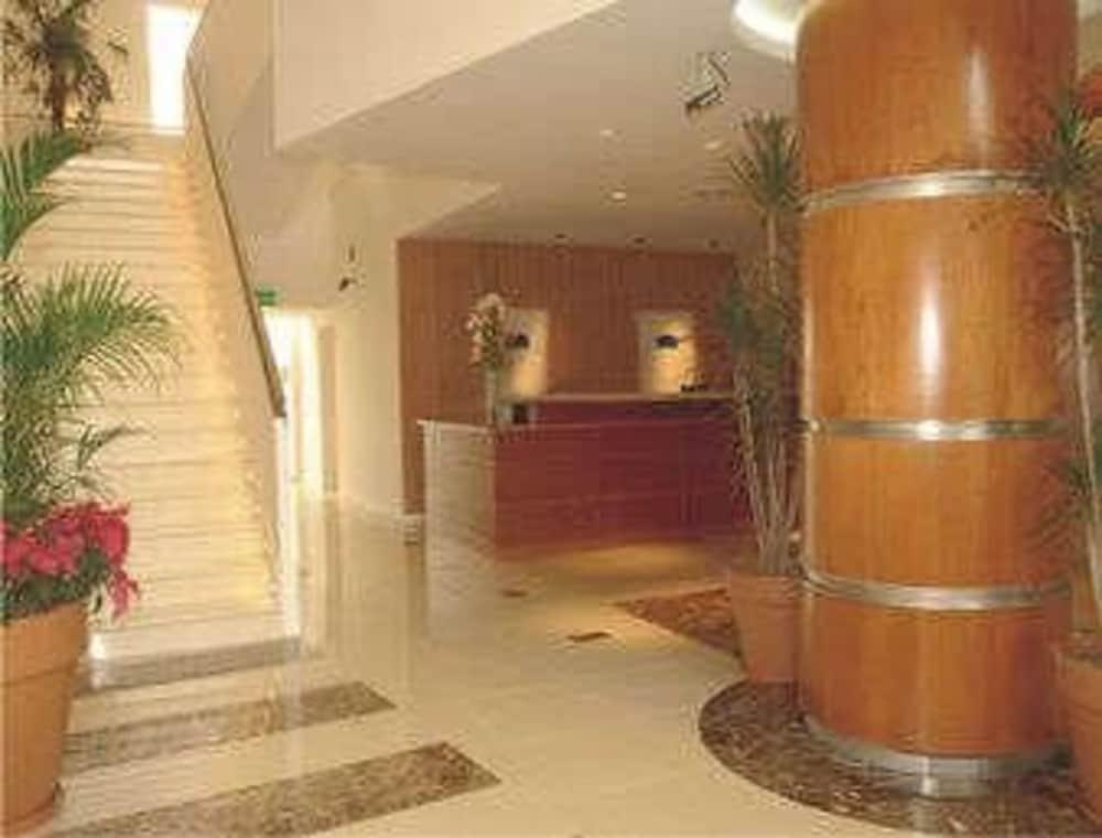 Howard Johnson Villa Maria Hotel Y Casino Інтер'єр фото