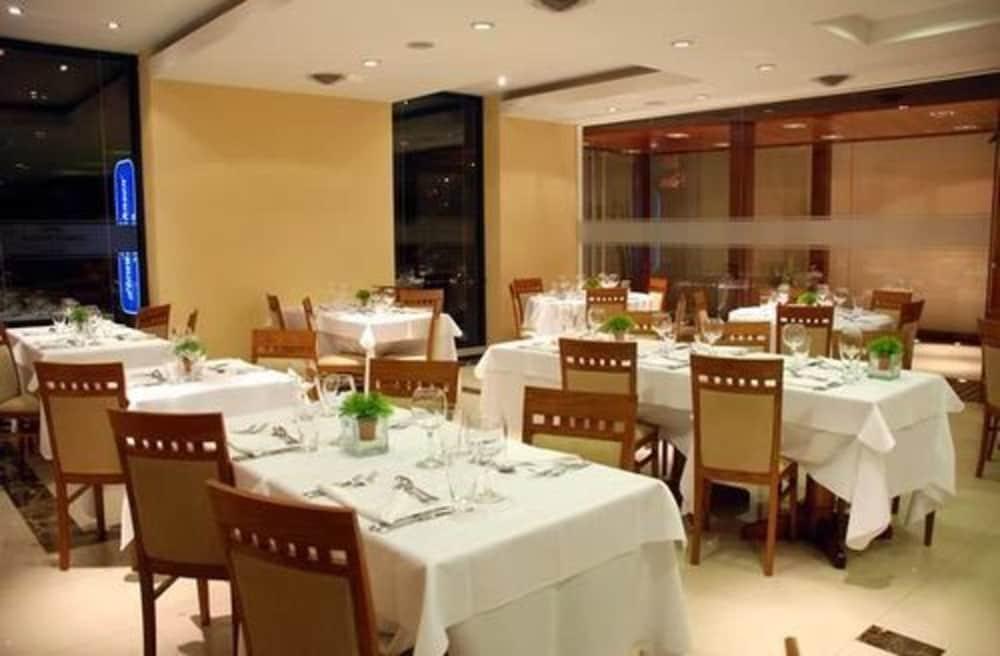 Howard Johnson Villa Maria Hotel Y Casino Екстер'єр фото